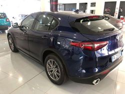 Blu/azzurro Usata 2017 Alfa Romeo Stelvio SUV | 17.500 € (Super prezzo)
