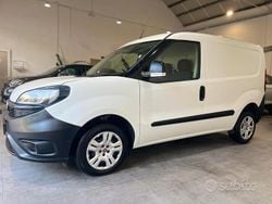 Bianco Usata 2022 Fiat Doblò Lounge Monovolume | 14.918 € (Buon prezzo)