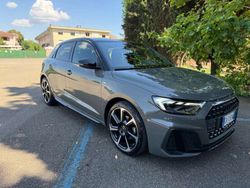 Grigio Usata 2023 Audi A1 Ambiente Due volumi | 24.800 € (Buon prezzo)