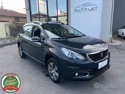 Grigio scuro Usata 2019 Peugeot 2008 Allure SUV | 9500 € (Super prezzo)