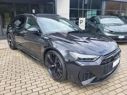 Nero Nuova 2024 Audi RS6 Performance Station wagon | 138.500 € (Super prezzo)