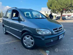 Grigio Usata 2005 Opel Zafira Eco Monovolume | 1950 € (Buon prezzo)