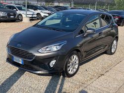 Grigio scuro Usata 2018 Ford Fiesta Titanium Due volumi | 8490 € (Buon prezzo)