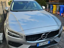 Usata 2020 Volvo V60 Business Edition Station wagon | 19.200 € (Ottimo prezzo)