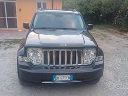 Nero Usata 2009 Jeep Cherokee SUV | 6400 € (Cara)