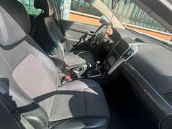 Bianco Usata 2010 Chevrolet Captiva SUV | 4500 € (Buon prezzo)