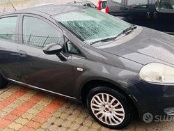Grigio Usata 2010 Fiat Punto Evo Active Due volumi | 2100 € (Super prezzo)