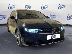 Nero Usata 2023 Opel Astra Elegance Tre volumi | 18.400 € (Ottimo prezzo)
