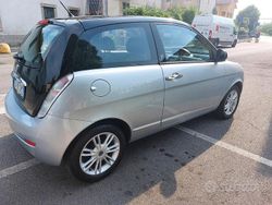 Grigio Usata 2010 Lancia Ypsilon Due volumi | 3399 € (Buon prezzo)