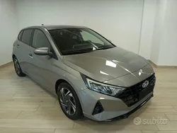 Grigio Usata 2022 Hyundai i20 Tre volumi | 13.900 € (Buon prezzo)