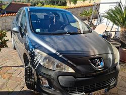 Grigio Usata 2008 Peugeot 2008 SUV | 2800 €