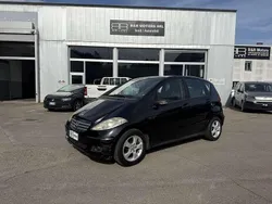 Nero Usata 2007 Mercedes A150 Elegance Monovolume | 2500 € (Buon prezzo)
