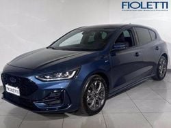 Blu/azzurro Usata 2022 Ford Focus ST-Line Tre volumi | 18.900 € (Buon prezzo)