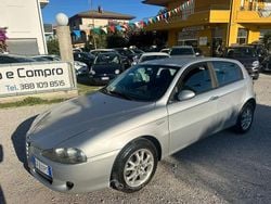 Gray Usata 2007 Alfa Romeo 147 Due volumi | 1200 € (Buon prezzo)