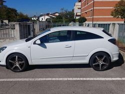 Usata 2007 Opel Astra GTC Cosmo Tre volumi | 2500 € (Buon prezzo)