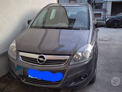 Marrone Usata 2013 Opel Zafira Monovolume | 3700 € (Cara)