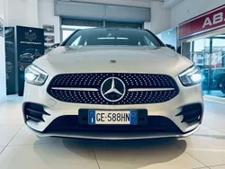 Argento metallizzato Usata 2021 Mercedes B200 Premium Monovolume | 30.500 € (Buon prezzo)
