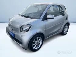 Argento metallizzato Usata 2019 Smart ForTwo Electric Drive Passion Tre volumi | 11.700 € (Buon prezzo)