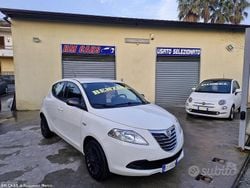 Bianco Usata 2013 Lancia Ypsilon Platinum Due volumi | 5999 € (Buon prezzo)