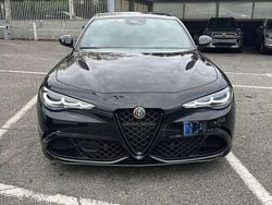 Nero Nuova 2025 Alfa Romeo Giulia Quadrifoglio Tre volumi | 93.000 € (Molto cara)