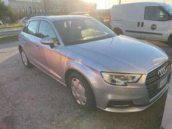 Grigio Usata 2017 Audi A3 Premium Tre volumi | 18.500 € (Buon prezzo)
