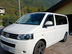 Bianco Usata 2010 VW Caravelle Monovolume | 18.500 € (Buon prezzo)
