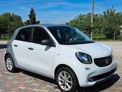 Bianco Usata 2017 Smart ForFour Due volumi | 7999 € (Buon prezzo)