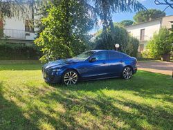 Blu/azzurro Usata 2023 Jaguar XE R-Dynamic Tre volumi | 32.000 € (Buon prezzo)