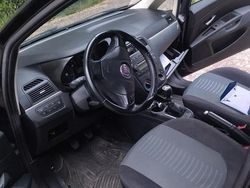 Nero Usata 2008 Fiat Punto Tre volumi | 3900 €