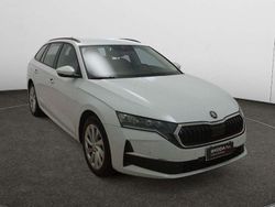 Bianco Usata 2024 Skoda Octavia Executive Station wagon | 25.800 € (Buon prezzo)