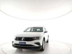 0q pure white Usata 2021 VW Tiguan Life SUV | 27.000 € (Buon prezzo)