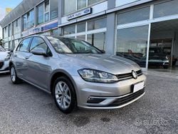 Grigio Usata 2019 VW Golf Business Tre volumi | 13.900 € (Buon prezzo)