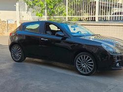 Nero Usata 2014 Alfa Romeo Giulietta Tre volumi | 8199 € (Buon prezzo)