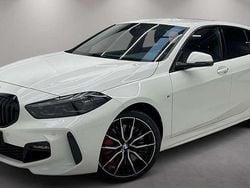 Bianco Usata 2022 BMW 120 M Sport Due volumi | 29.500 € (Buon prezzo)