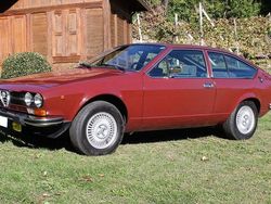Rosso veneziano Usata 1981 Alfa Romeo Alfetta Tre volumi | 17.900 €