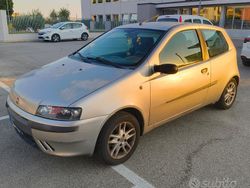 Grigio Usata 2001 Fiat Punto Due volumi | 1200 € (Buon prezzo)