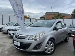 Grigio Usata 2013 Opel Corsa Tre volumi | 2500 € (Super prezzo)