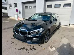 Nero Usata 2022 BMW 118 Sport Line Due volumi | 26.900 € (Ottimo prezzo)
