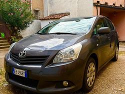 Nero Usata 2010 Toyota Verso Monovolume | 6750 € (Buon prezzo)