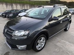 Grigio Usata 2016 Dacia Sandero Stepway Tre volumi | 5500 € (Ottimo prezzo)