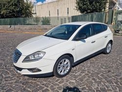 Bianco Usata 2013 Lancia Delta Gold Due volumi | 2999 € (Ottimo prezzo)