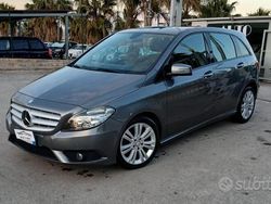 Grigio Usata 2013 Mercedes B180 Executive Monovolume | 7500 € (Buon prezzo)