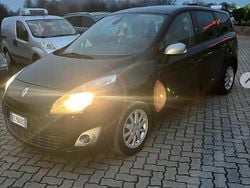 Nero Usata 2010 Renault Scénic III Monovolume | 5600 € (Cara)