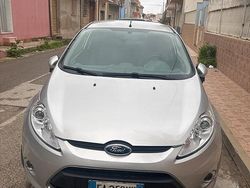 Grigio Usata 2010 Ford Fiesta | 4750 €