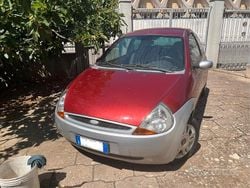 Rosso Usata 2000 Ford Ka Due volumi | 1000 € (Buon prezzo)