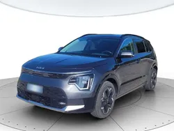 Grigio metall. Usata 2023 Kia e-Niro Premium SUV | 27.500 € (Buon prezzo)