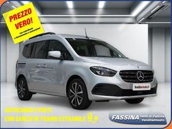 Argento Usata 2022 Mercedes T180 Monovolume | 22.900 €