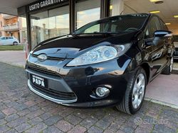 Nero Usata 2010 Ford Fiesta Titanium Tre volumi | 4900 € (Buon prezzo)