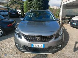 Grigio Usata 2019 Peugeot 2008 Active SUV | 12.990 € (Ottimo prezzo)