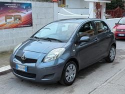 Grigio Usata 2009 Toyota Yaris Tre volumi | 5700 € (Cara)